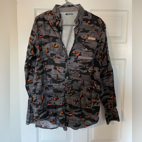 Columbia button up shirt - Picture 1 of 3